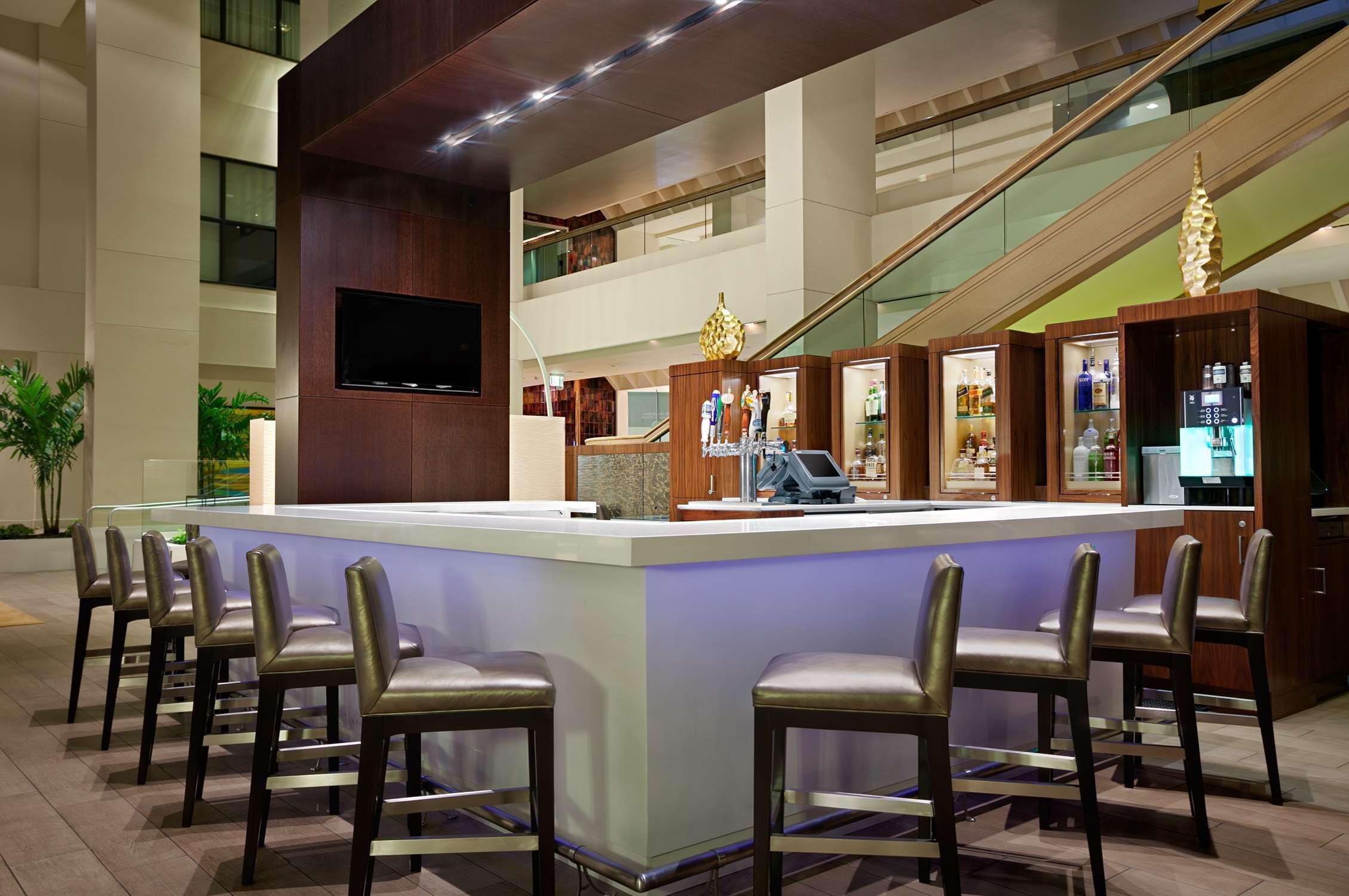 Hilton Miami Airport Blue Lagoon Miami Springs Exterior photo