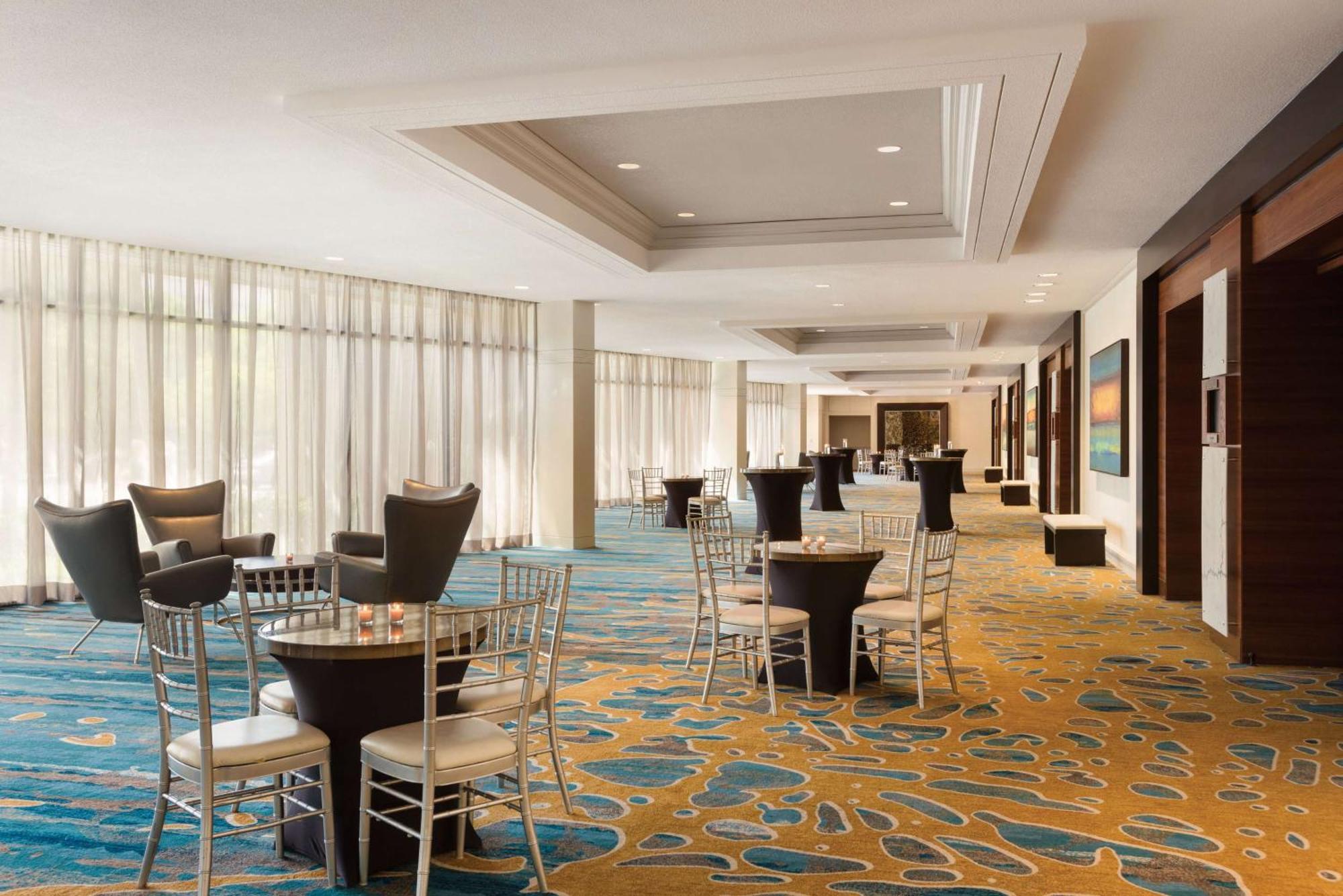 Hilton Miami Airport Blue Lagoon Miami Springs Exterior photo