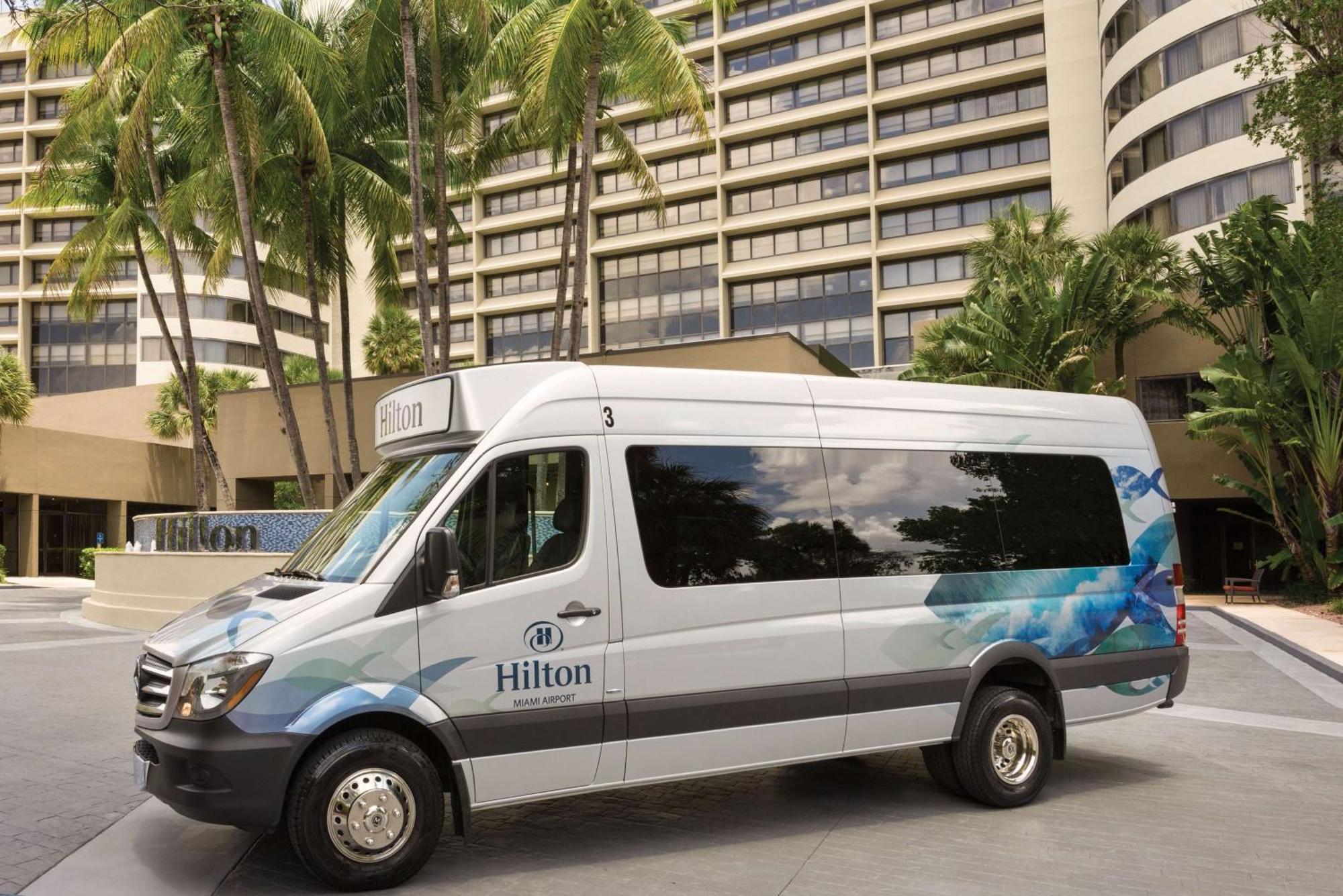 Hilton Miami Airport Blue Lagoon Miami Springs Exterior photo